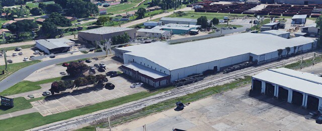 More Photos Of 410 Hamilton Rd, Bossier City Distribution For Lease