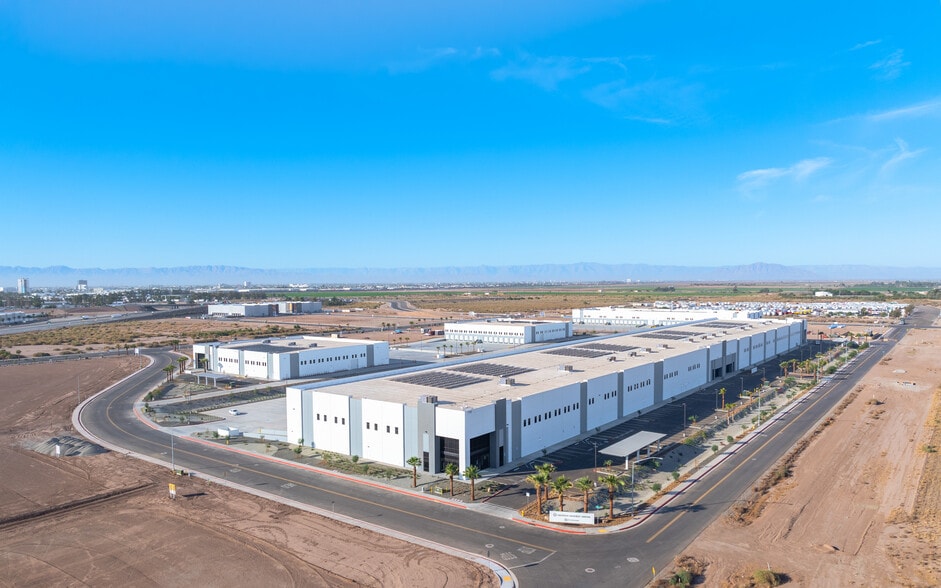 More Photos Of 1749 Gateway Rd, Calexico Unknown For Lease