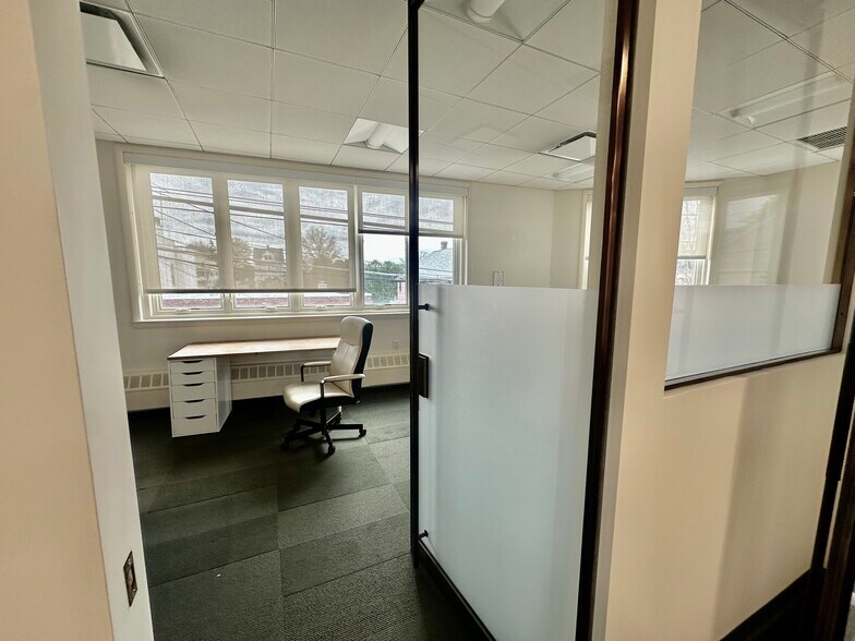 More Photos Of 239 Mill St, Greenwich Office For Lease