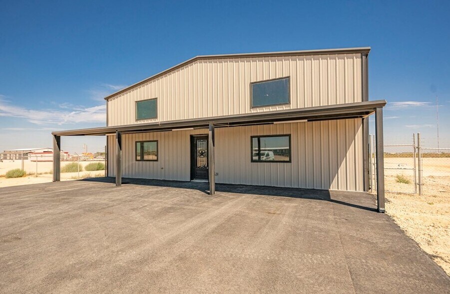 More Photos Of 14050 W Silver Fox Trl, Odessa Warehouse For Lease