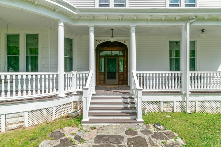 More Photos Of 639 Tower St, Tazewell Specialty For Sale