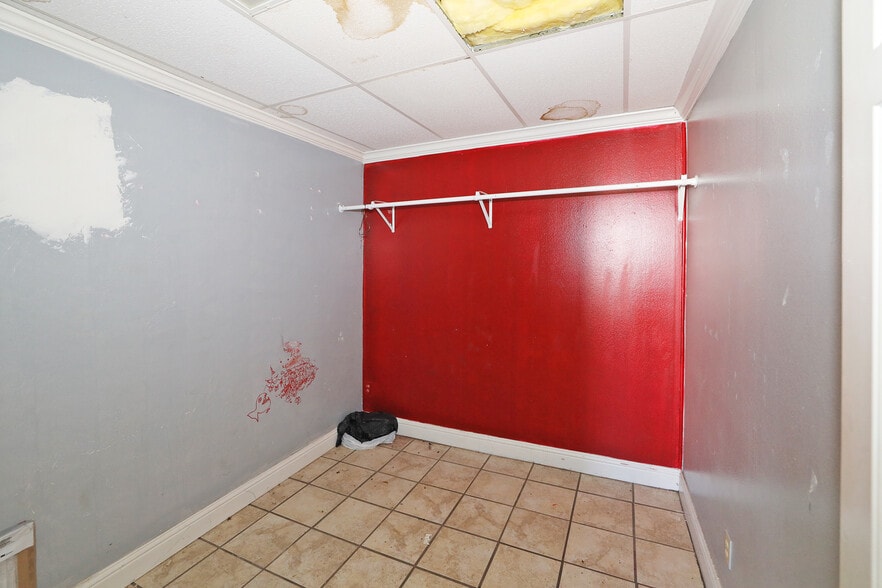 More Photos Of 4001 River Rd, Amarillo Convenience Store For Sale