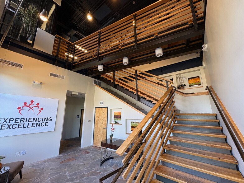 More Photos Of 1215 Pacific Oaks Pl, Escondido Manufacturing For Lease