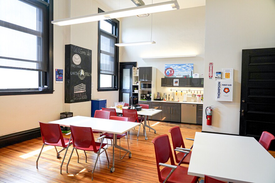 More Photos Of 146-150 E Main St, Carnegie Office For Lease