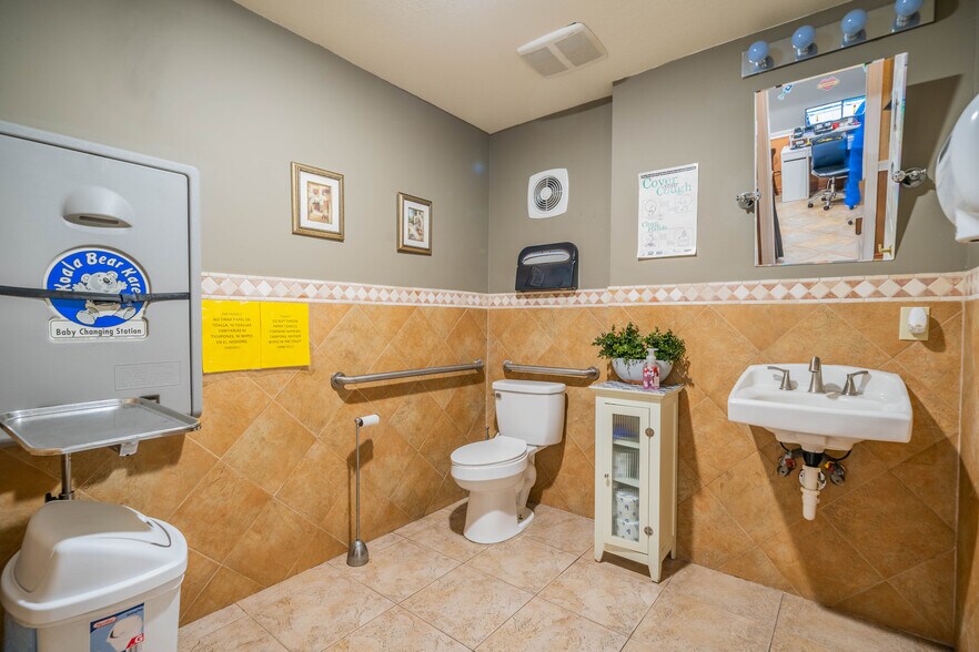 More Photos Of 10508 Gibsonton Dr, Riverview Medical For Sale