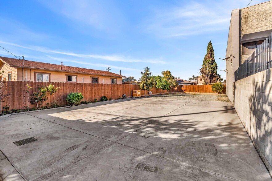 More Photos Of 1332 Coolidge Ave, National City Land For Sale