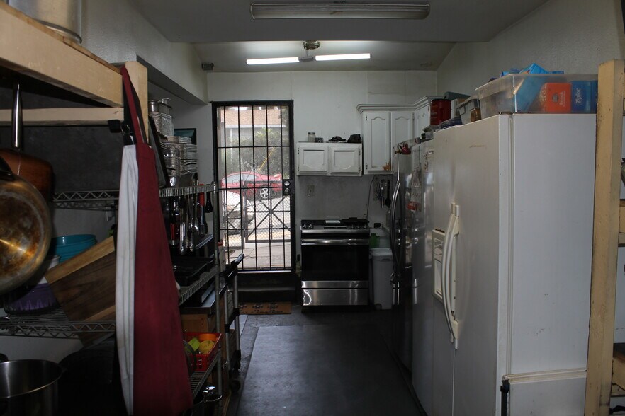 More Photos Of 6035 Mesa Ave, Los Angeles Specialty For Sale