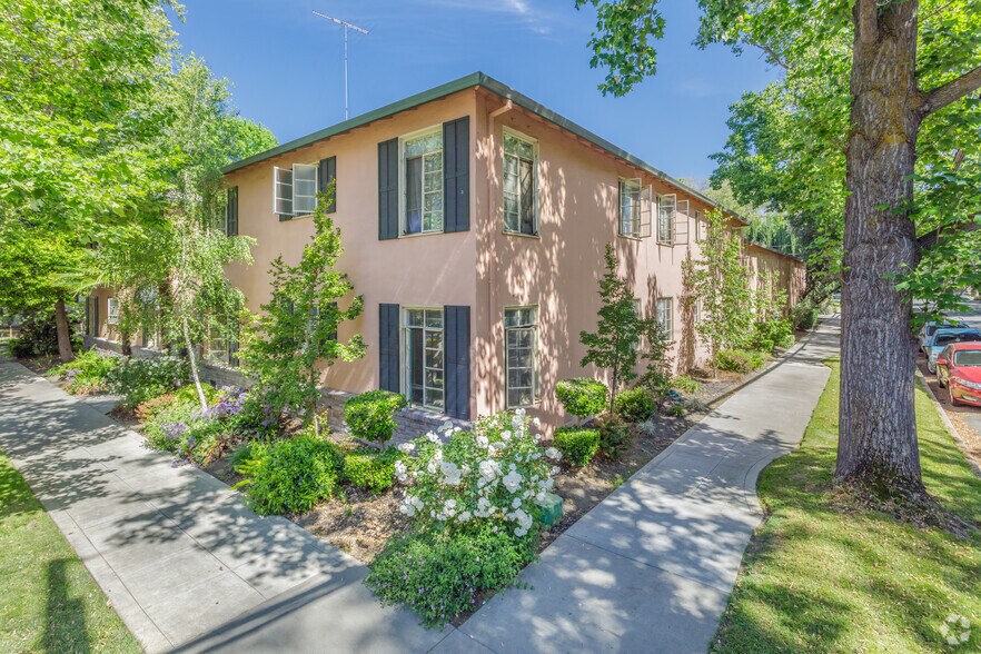 More Photos Of 2323-2325 H St, Sacramento Apartments For Sale
