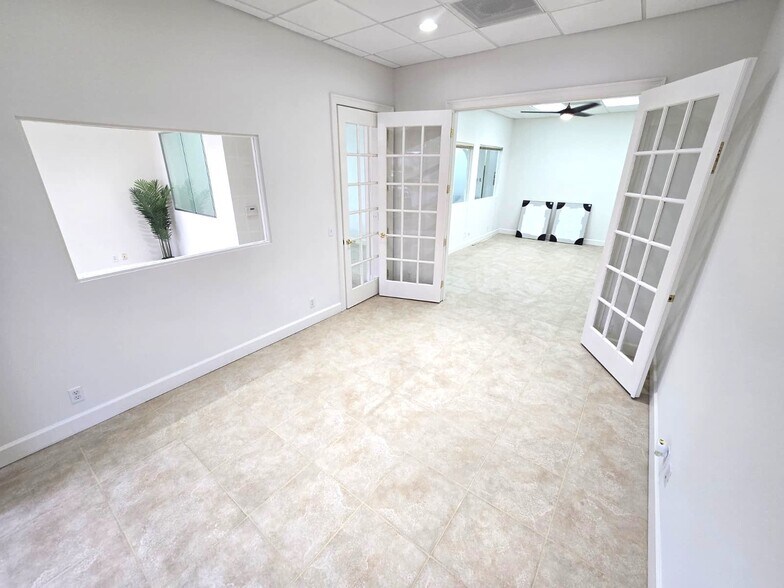 More Photos Of 11931-11971 NW 37th St, Coral Springs Warehouse For Lease