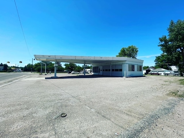 More Photos Of 3701 2nd Ave N, Great Falls Auto Repair For Sale
