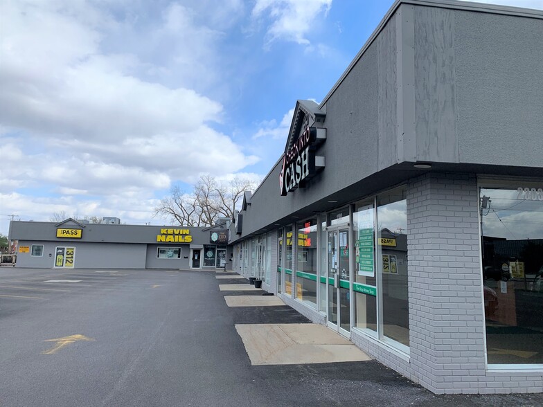 Primary Photo Of 2303 E Washington St, Bloomington Storefront For Lease