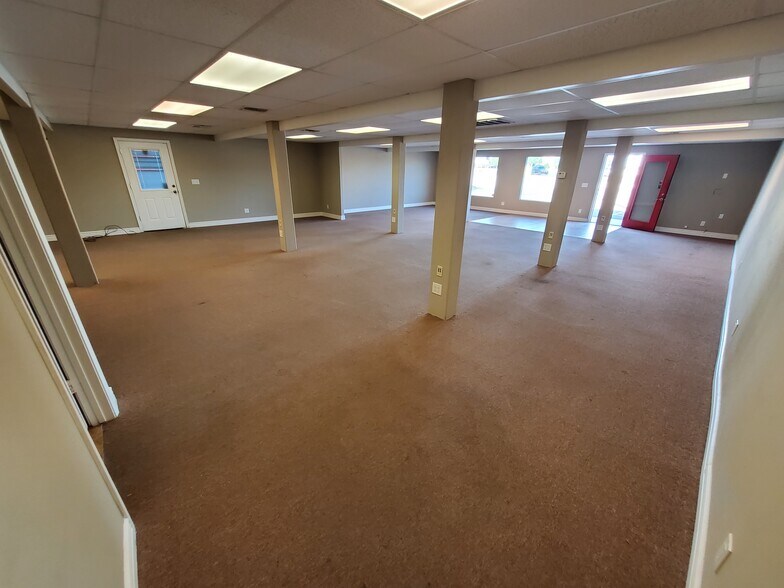 More Photos Of 2715 Highway 95, Bullhead City Self Storage For Lease