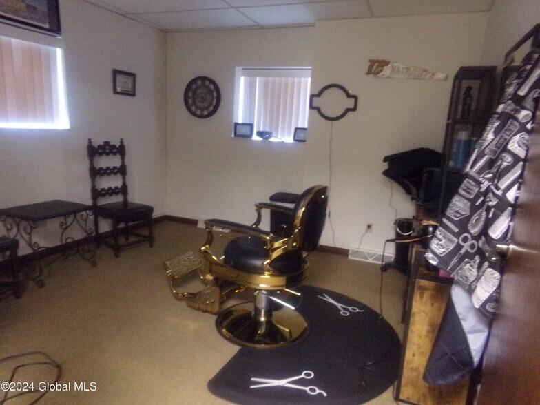 More Photos Of 7-11 Church St, Gloversville Office For Sale