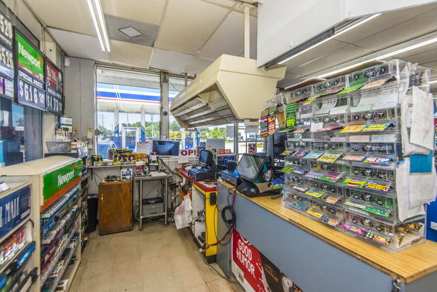 More Photos Of 1950 N Main St, Summerville Convenience Store For Sale