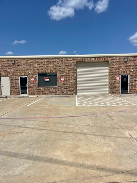More Photos Of 18015 FM 1488 Rd, Magnolia Self Storage For Lease
