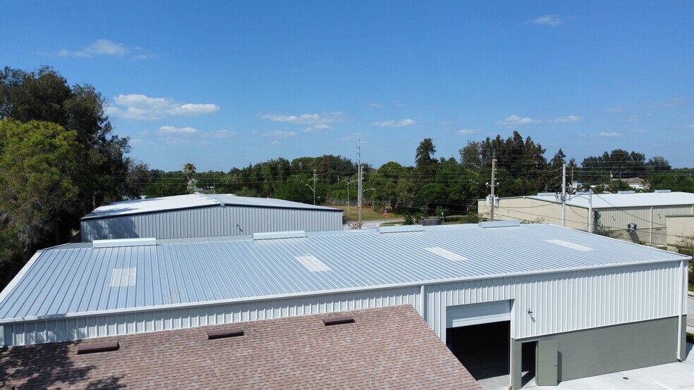 More Photos Of 8950 66th Ct N, Pinellas Park Warehouse For Lease