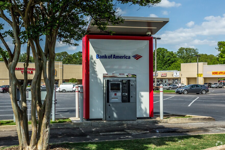 More Photos Of 4500-4522 Summer Ave, Memphis Unknown For Lease