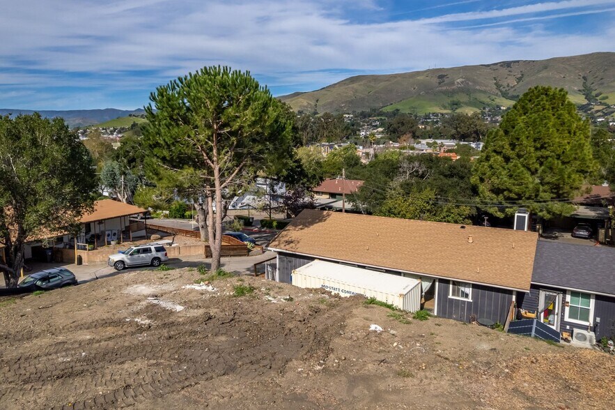 More Photos Of 3291 Rockview Pl, San Luis Obispo Apartments For Sale