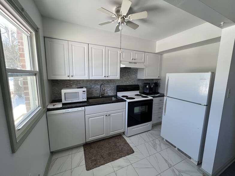 More Photos Of 1020 Pottstown Pike, Chester Springs Office For Sale