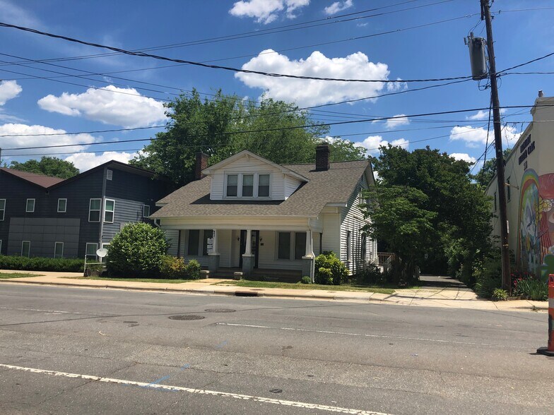 More Photos Of 514 Beatties Ford Rd, Charlotte Office For Lease