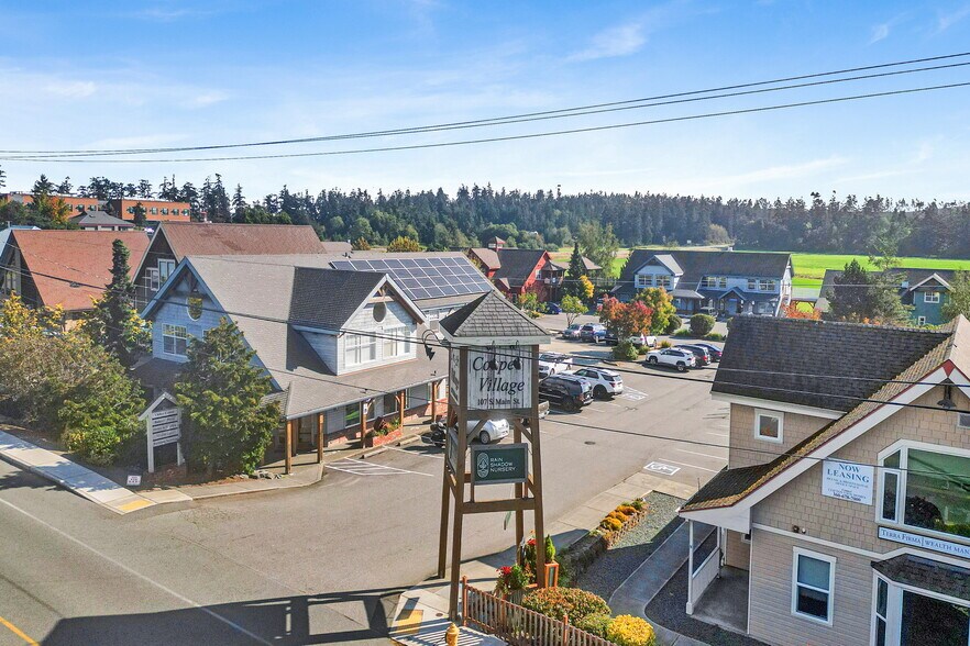 More Photos Of 107 S Main St, Coupeville Office For Sale