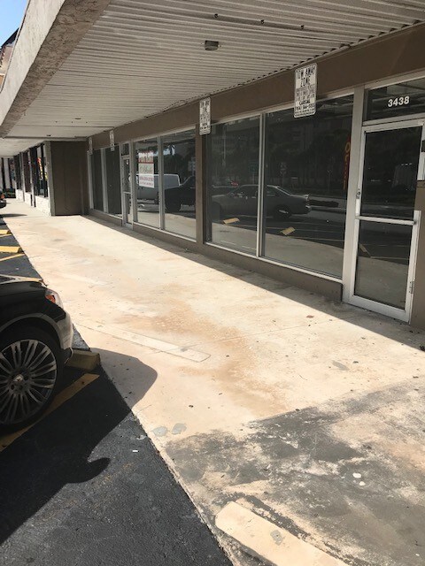 Primary Photo Of 3428-3440 N Ocean Blvd, Fort Lauderdale Storefront Retail Office For Lease