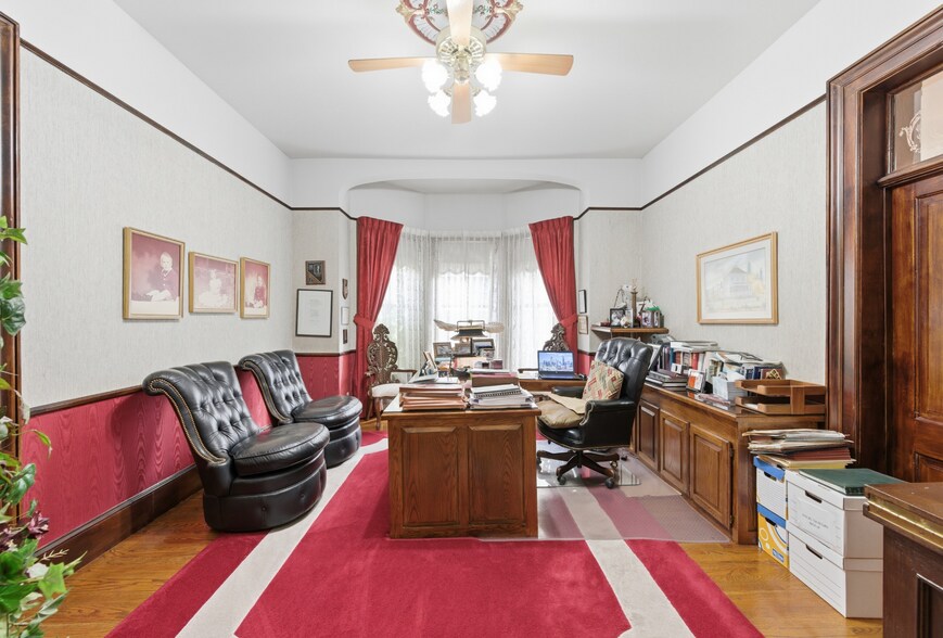 More Photos Of 832 Willow St, Reno Office For Sale