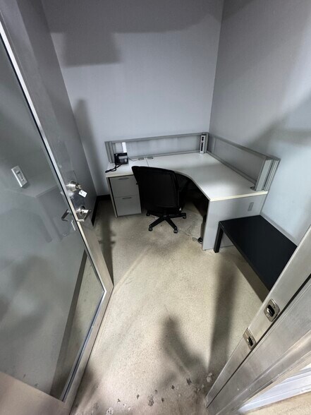 More Photos Of 1921 Pembroke Rd, Hollywood Warehouse For Lease