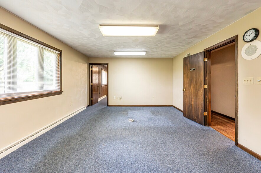 More Photos Of 376 E Main St, Mount Pleasant Medical For Sale