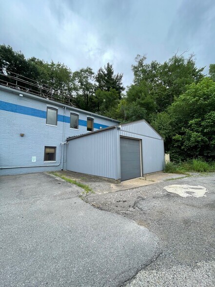More Photos Of 108 Rosslyn Rd, Carnegie Office For Sale