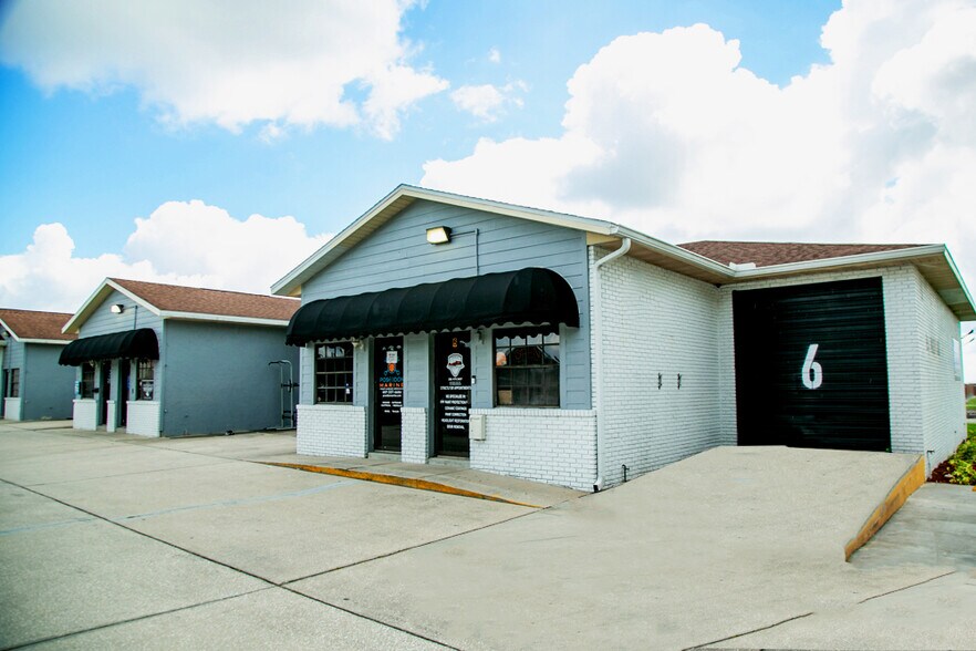 More Photos Of 750 Wylly Ave, Sanford Industrial For Sale