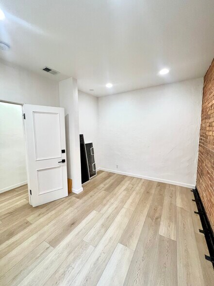 More Photos Of 1136-1140 Westwood Blvd, Los Angeles Storefront Retail Office For Lease