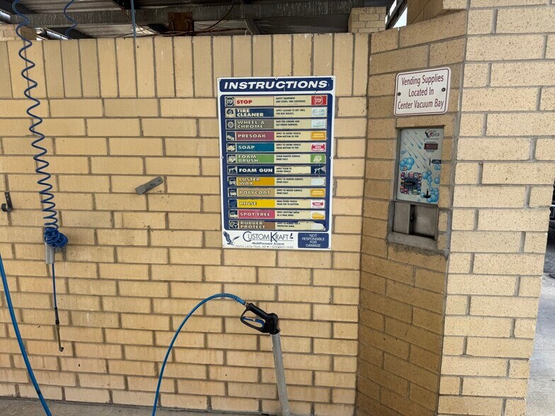 More Photos Of 604 N Main St, Stuttgart Carwash For Sale