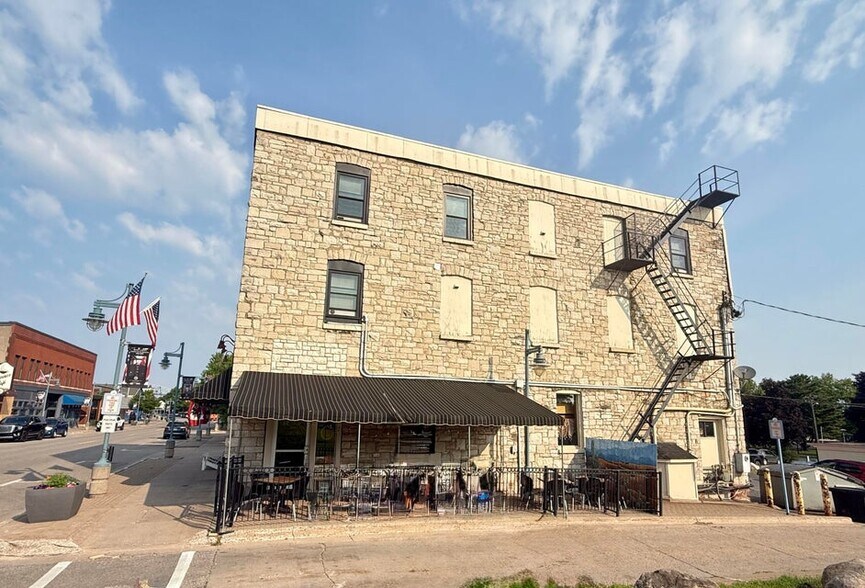 More Photos Of 200 W Portage Ave, Sault Sainte Marie General Retail For Sale