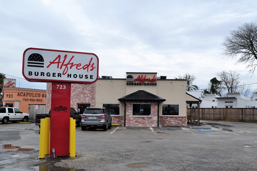 Primary Photo Of 723 Telephone Rd, Houston Restaurant For Lease