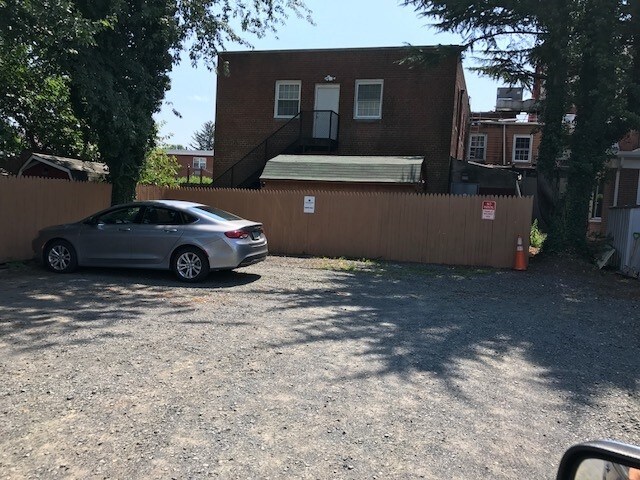 More Photos Of 9327 Main St, Manassas Office For Lease