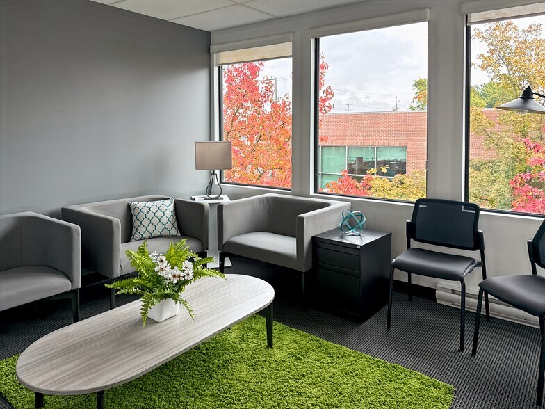 Primary Photo Of 22420 Dewdney Trunk Rd, Maple Ridge Coworking Space