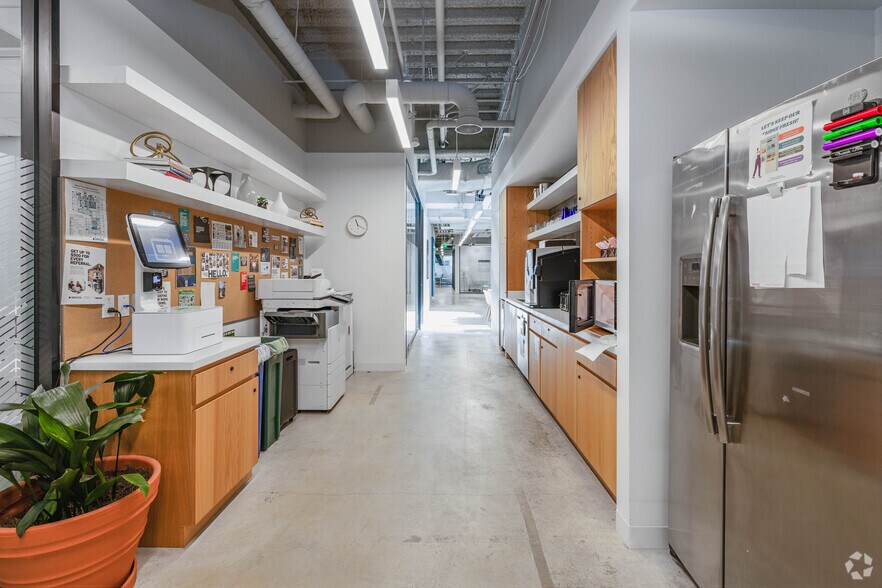 More Photos Of 1201 2nd Ave, Seattle Coworking Space