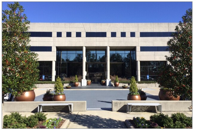 More Photos Of 2 Perimeter Park S, Birmingham Office Residential For Lease