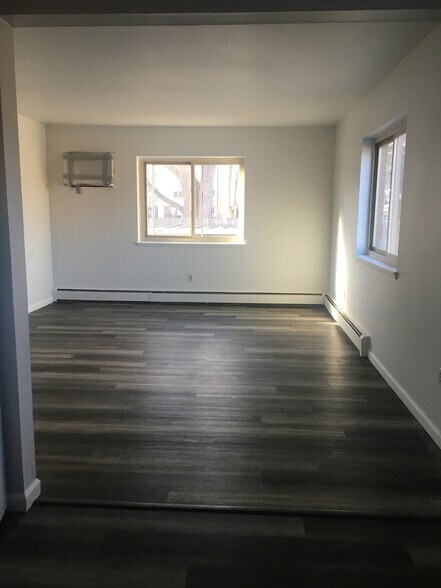 More Photos Of 1420-1424 S Pennsylvania Ave, Lansing Apartments For Sale