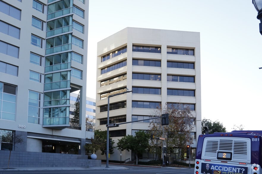 Primary Photo Of 700 N Central Ave, Glendale Office For Lease