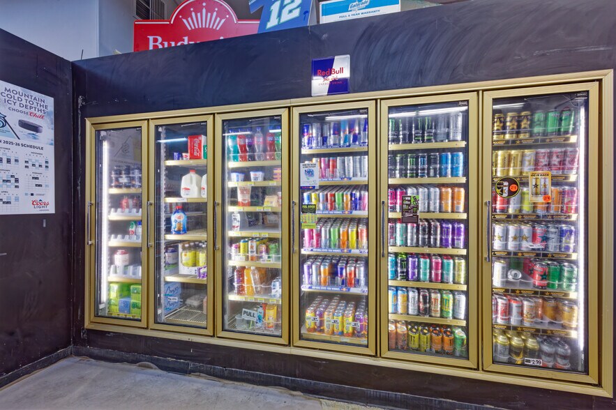 More Photos Of 112 Main St, Elma Flex For Sale