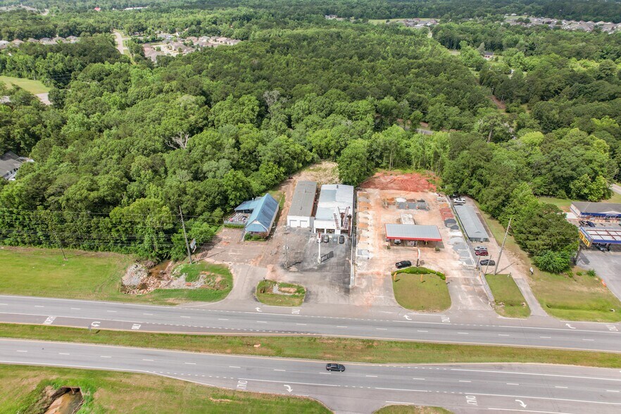 More Photos Of 2563 Ross Clark Cir, Dothan Sports And Entertainment For Sale