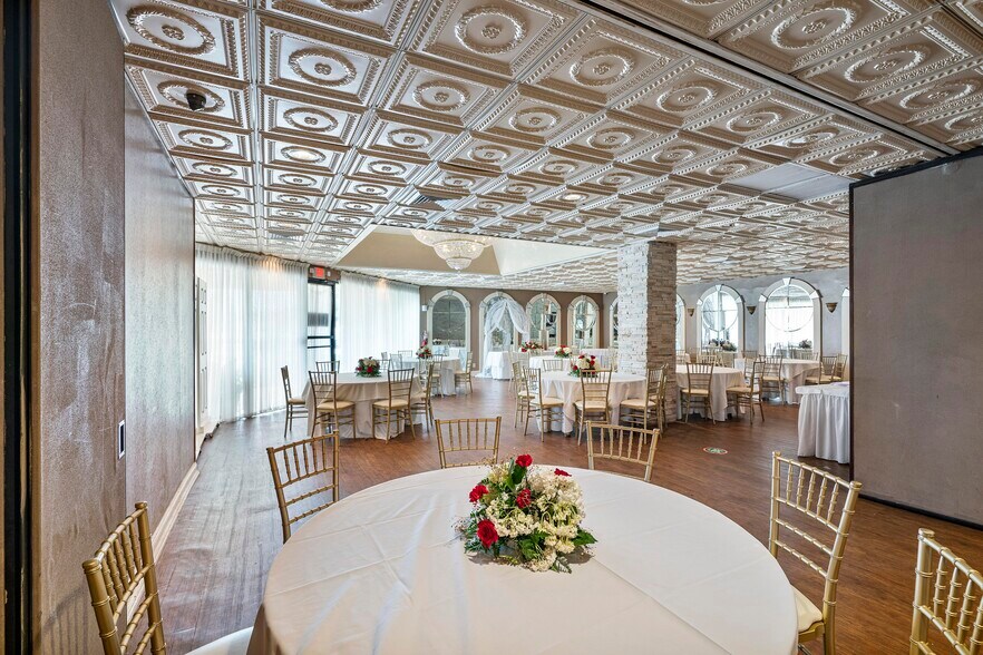 More Photos Of 1680 SE 3rd Ct, Deerfield Beach Loft Creative Space For Lease