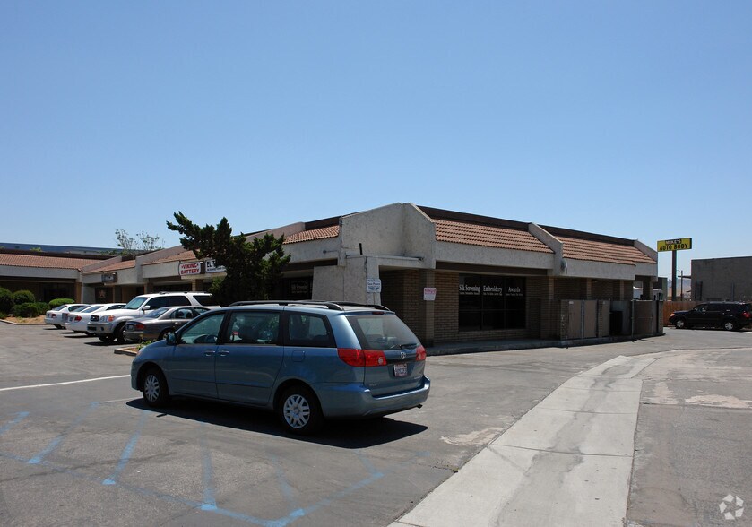 Primary Photo Of 10759 Woodside Ave, Santee Light Manufacturing For Lease