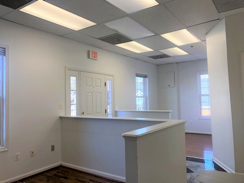 More Photos Of 10260-10268 Baltimore National Pike, Ellicott City Office For Lease