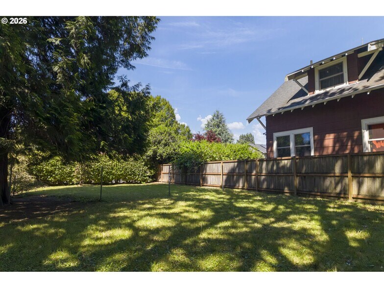 More Photos Of 0 Dekum St, Portland Land For Sale