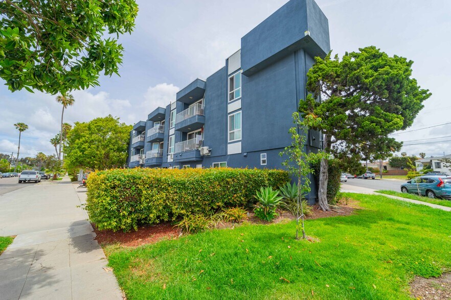More Photos Of 2120 Mission Ave, San Diego Apartments For Sale