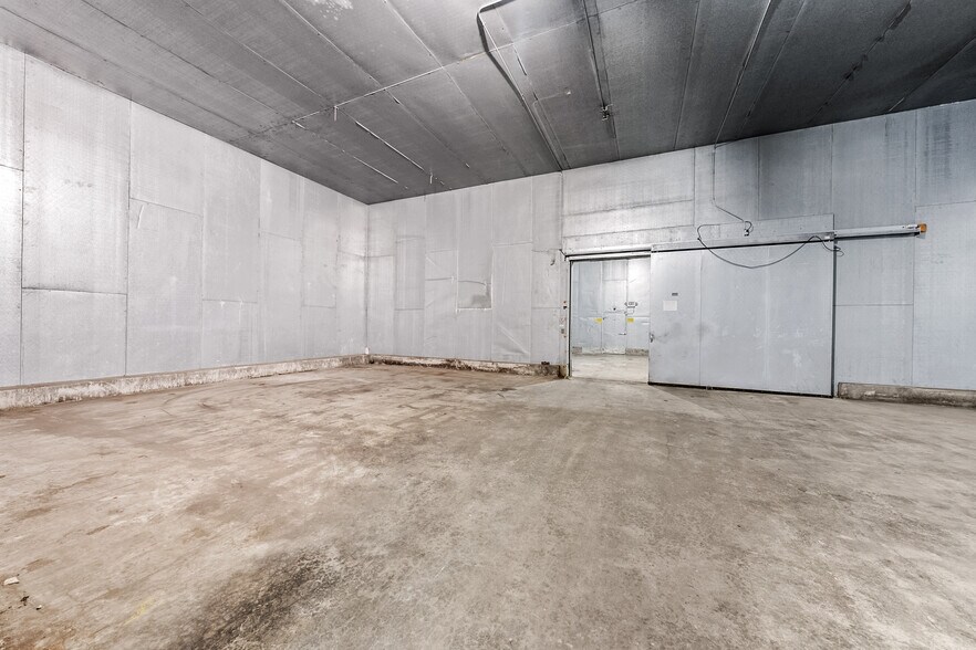 More Photos Of 619 S Fir St, Medford Refrigeration Cold Storage For Sale