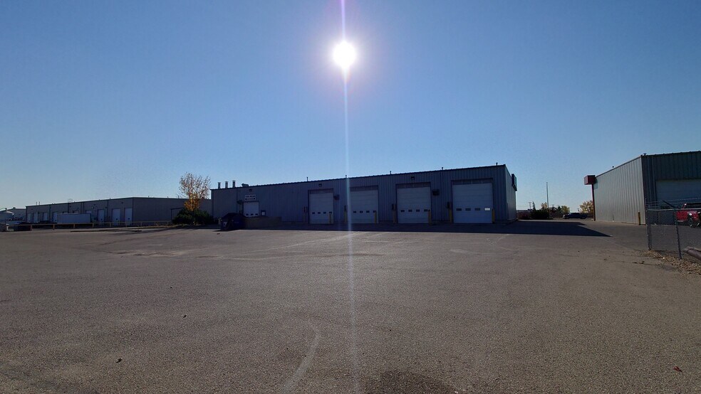 More Photos Of 6670 71 St, Red Deer Carwash For Sale